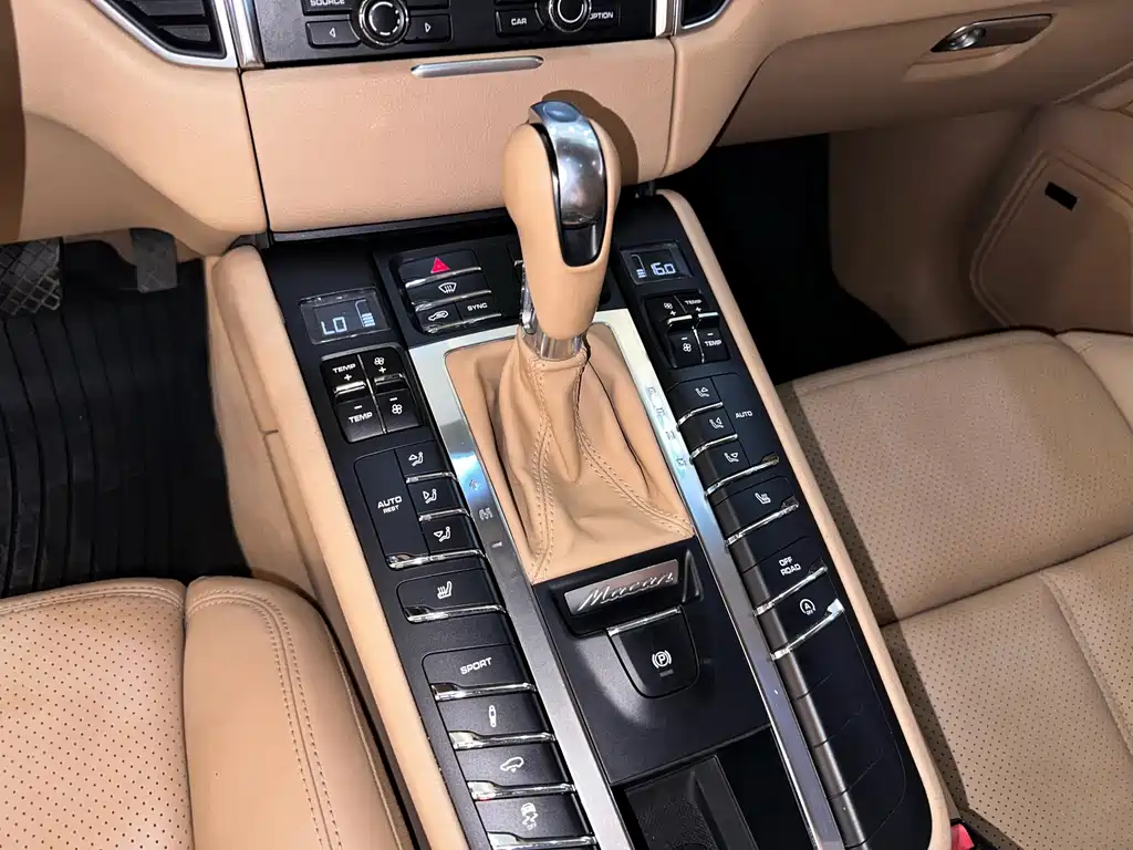 Porsche Macan — миниатюра 12