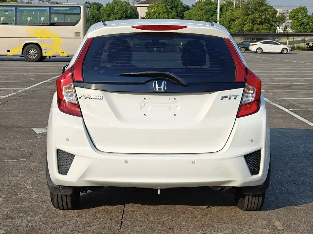 Honda Fit — миниатюра 6