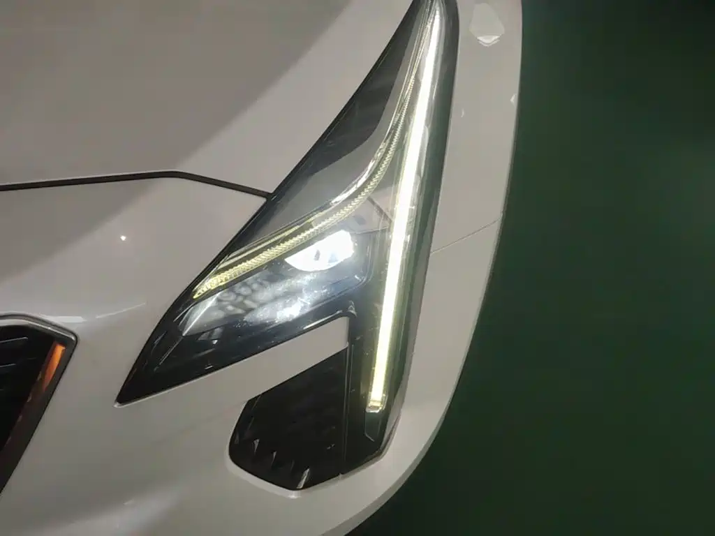 Cadillac XT4 — миниатюра 24