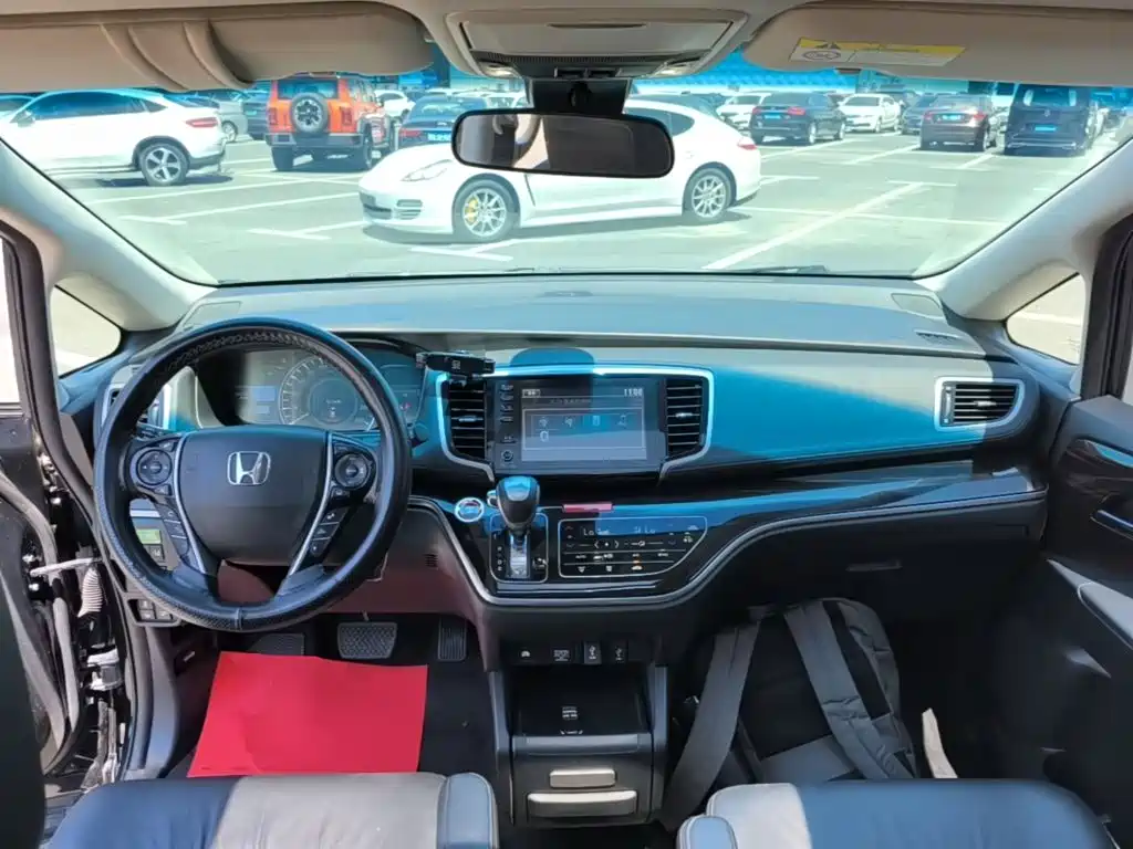 Honda Odyssey — миниатюра 10