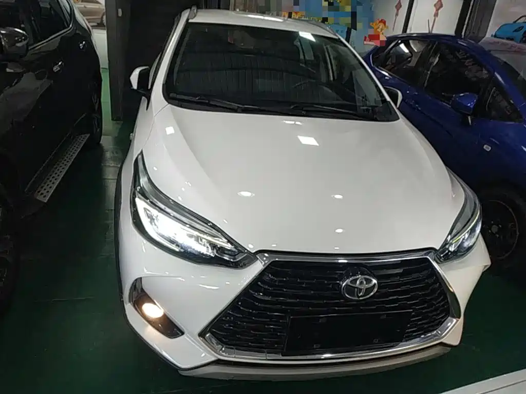 Toyota Yaris L — миниатюра 3