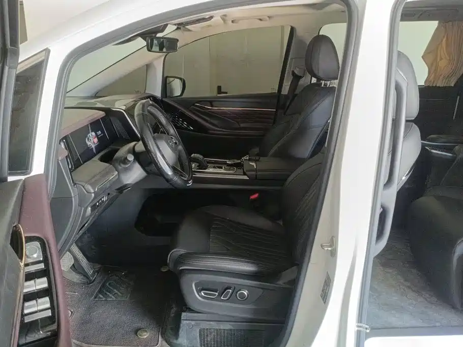 GAC Motor Trumpchi M8 — миниатюра 9