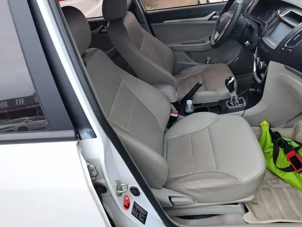 Geely Vision — миниатюра 25
