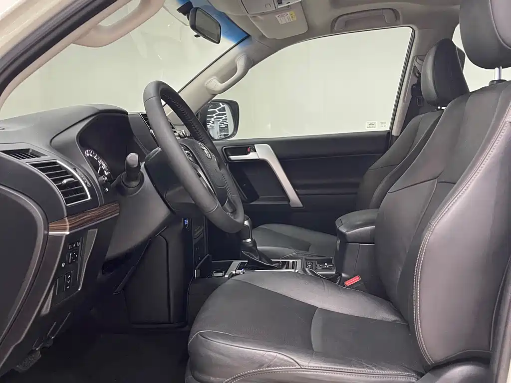 Toyota Prado — миниатюра 14