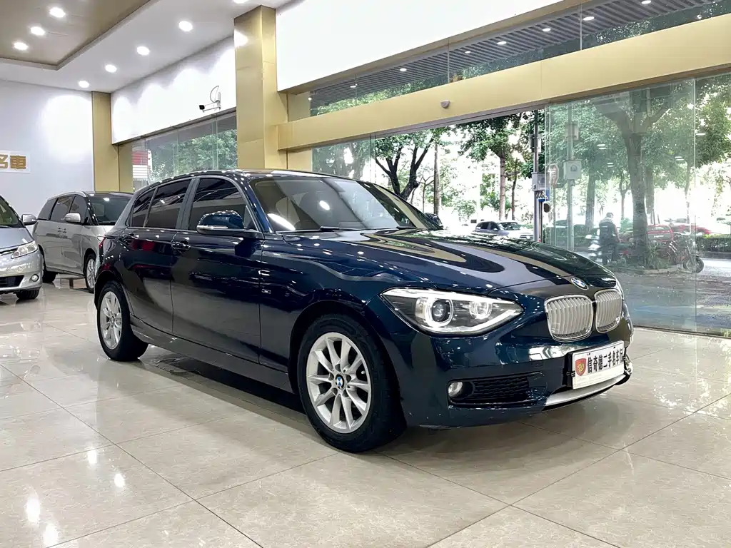 BMW 1 Series (Import) — миниатюра 6