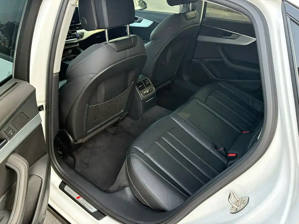 Audi A4L — миниатюра 6