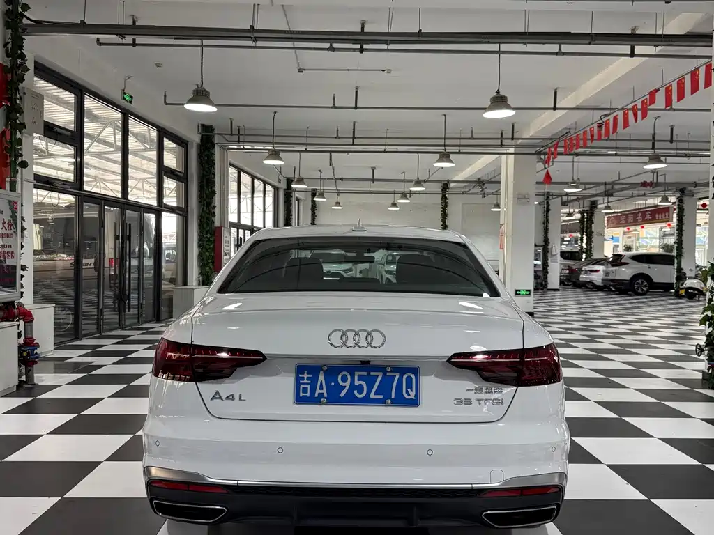 Audi A4L — миниатюра 14
