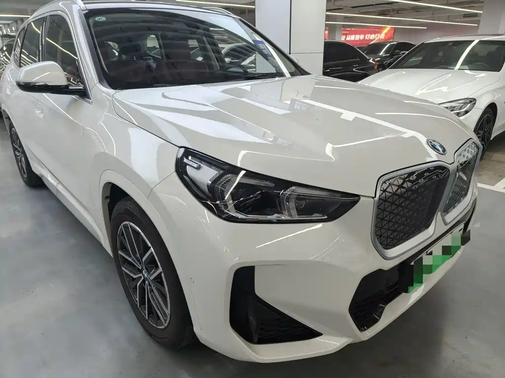 BMW iX1 — миниатюра 3