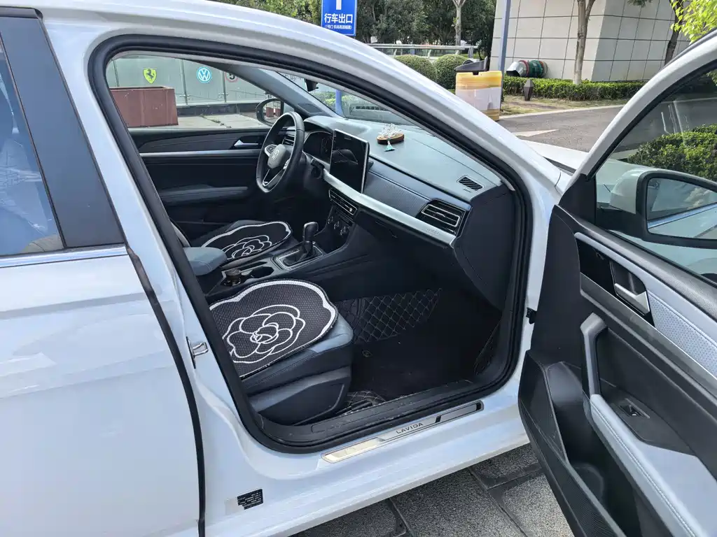 Volkswagen Lavida — миниатюра 11
