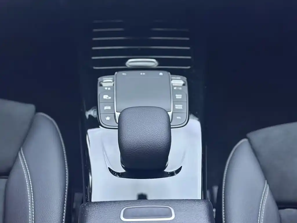Mercedes-Benz A-Class — миниатюра 13