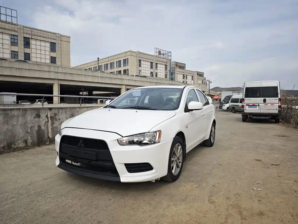 Mitsubishi Lancer EX