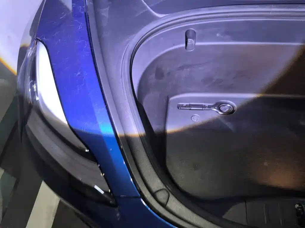 Tesla Model 3 — миниатюра 20