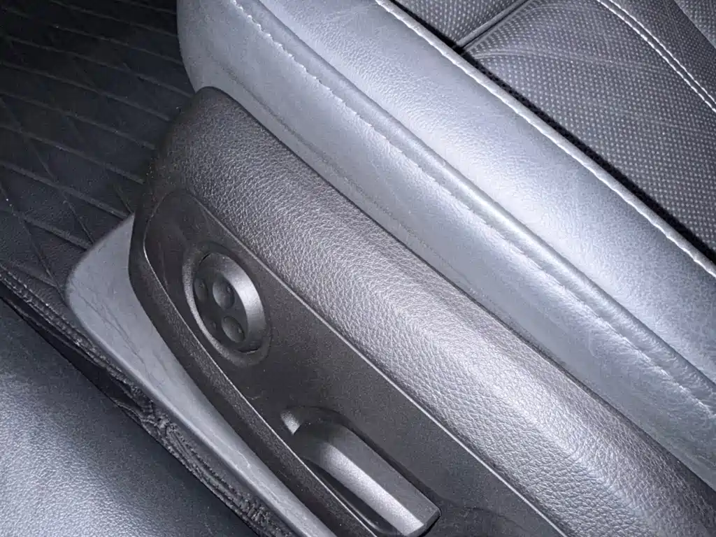 Audi A4L — миниатюра 7
