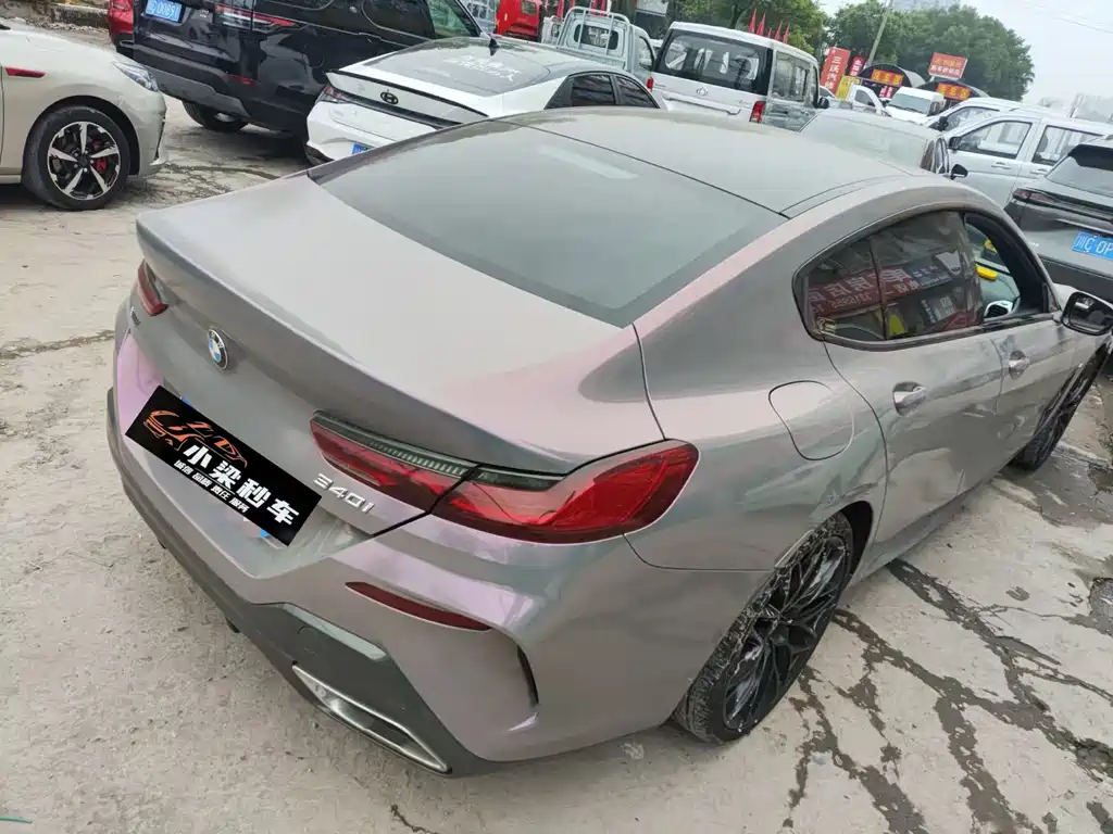 BMW 8 Series — миниатюра 2