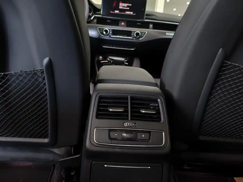 Audi A4L — миниатюра 15