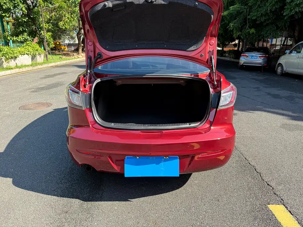 Mazda 3 Xingcheng — миниатюра 18