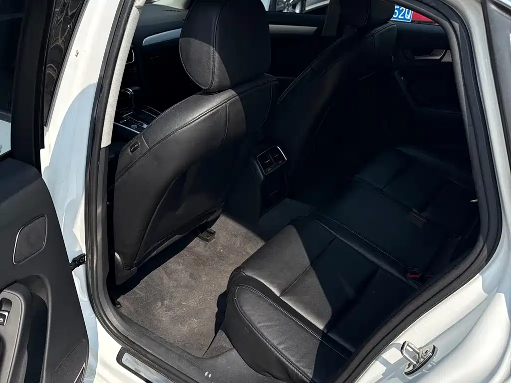 Audi A4L — миниатюра 7