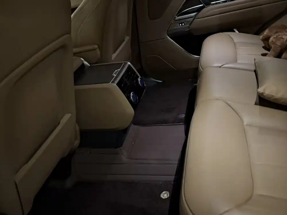 Land Rover Range Rover — миниатюра 5