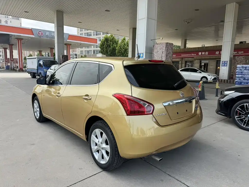 Nissan Tiida — миниатюра 16