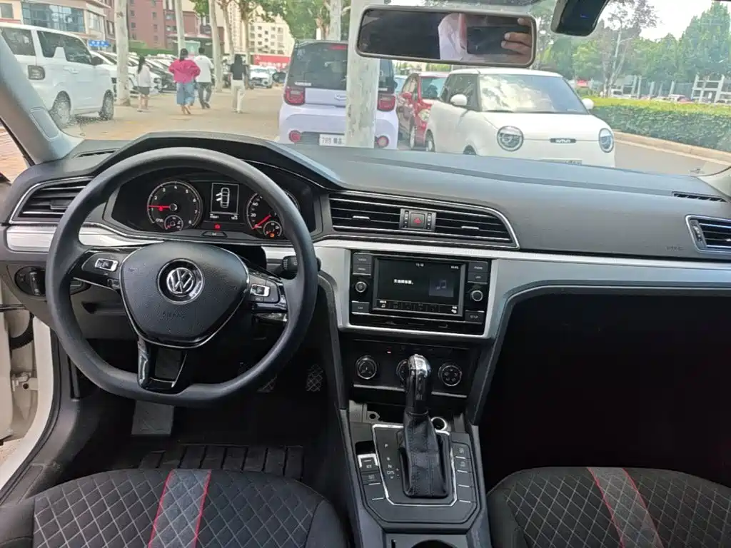 Volkswagen Lamando — миниатюра 10
