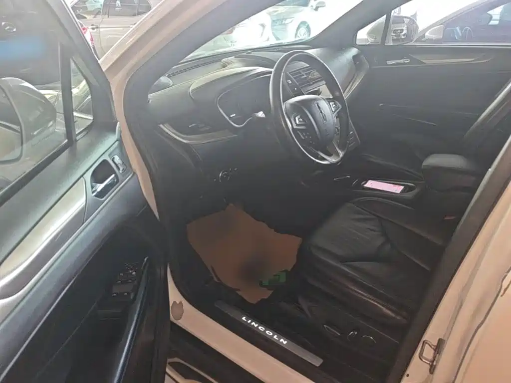 Lincoln MKC — миниатюра 16