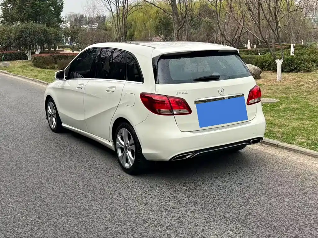Mercedes-Benz B-Class — миниатюра 6