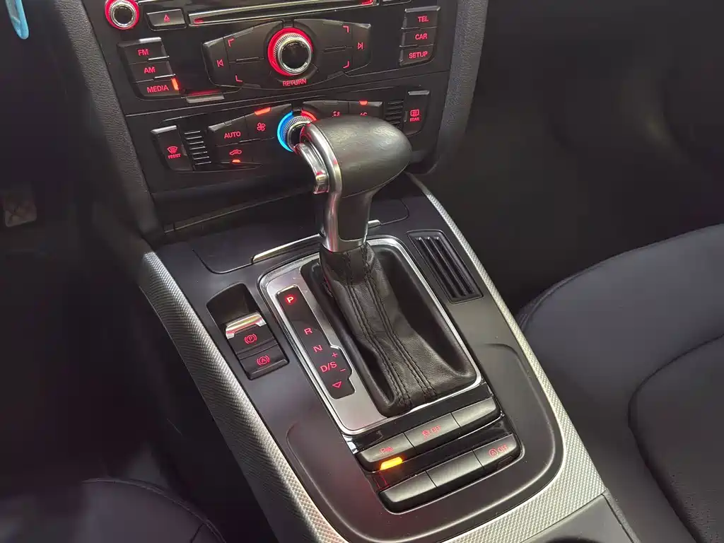 Audi A4L — миниатюра 14
