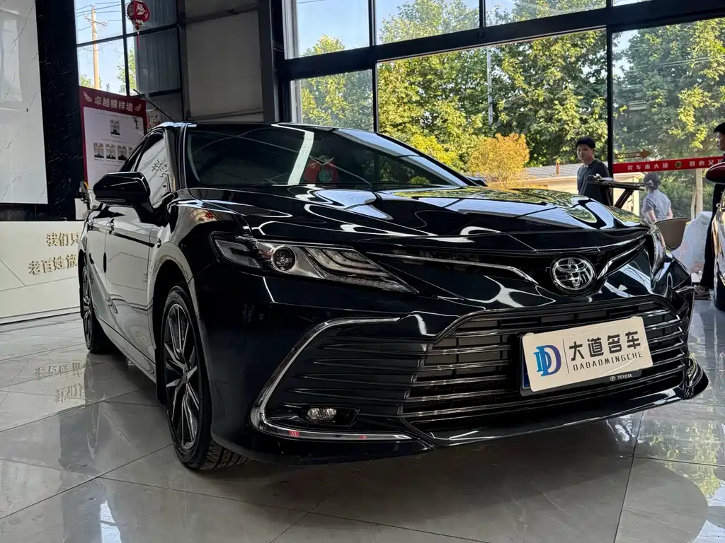 Toyota Camry 2021 2.5G Luxury
