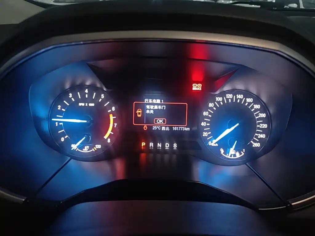Ford Edge — миниатюра 12