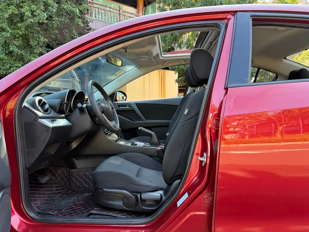 Mazda 3 Xingcheng — миниатюра 6