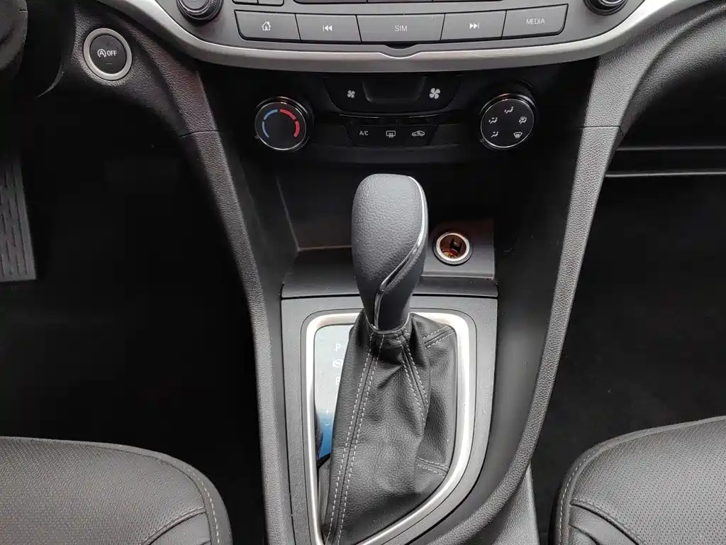 Buick Excelle — миниатюра 13