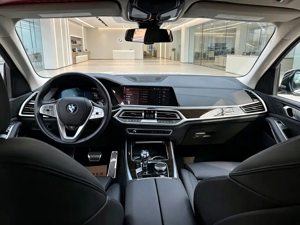 BMW X7 - фото 6