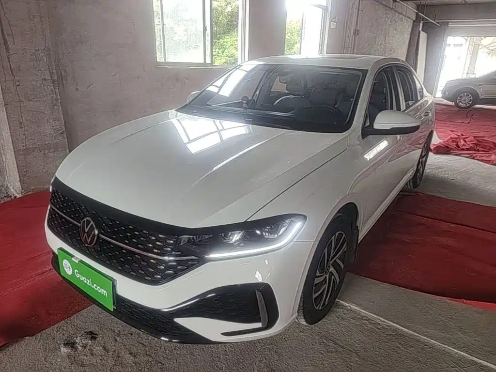 Volkswagen Lavida — миниатюра 2