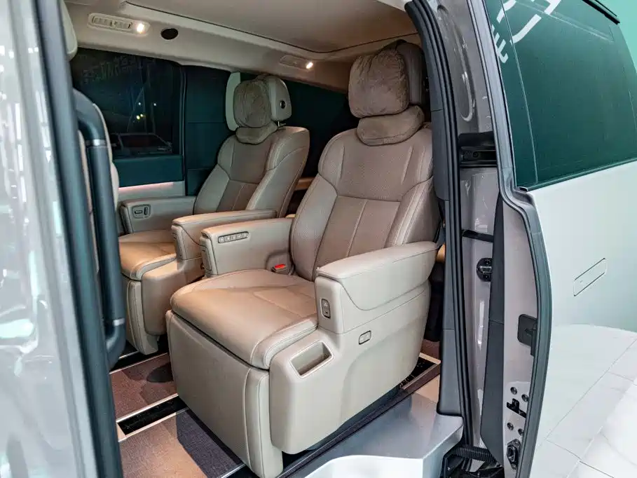 Li Auto Li MEGA — миниатюра 13