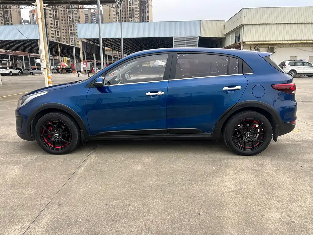 KIA KX CROSS