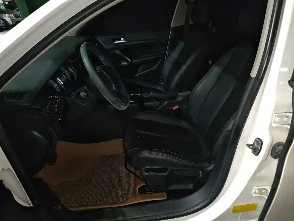 Peugeot 408 — миниатюра 8