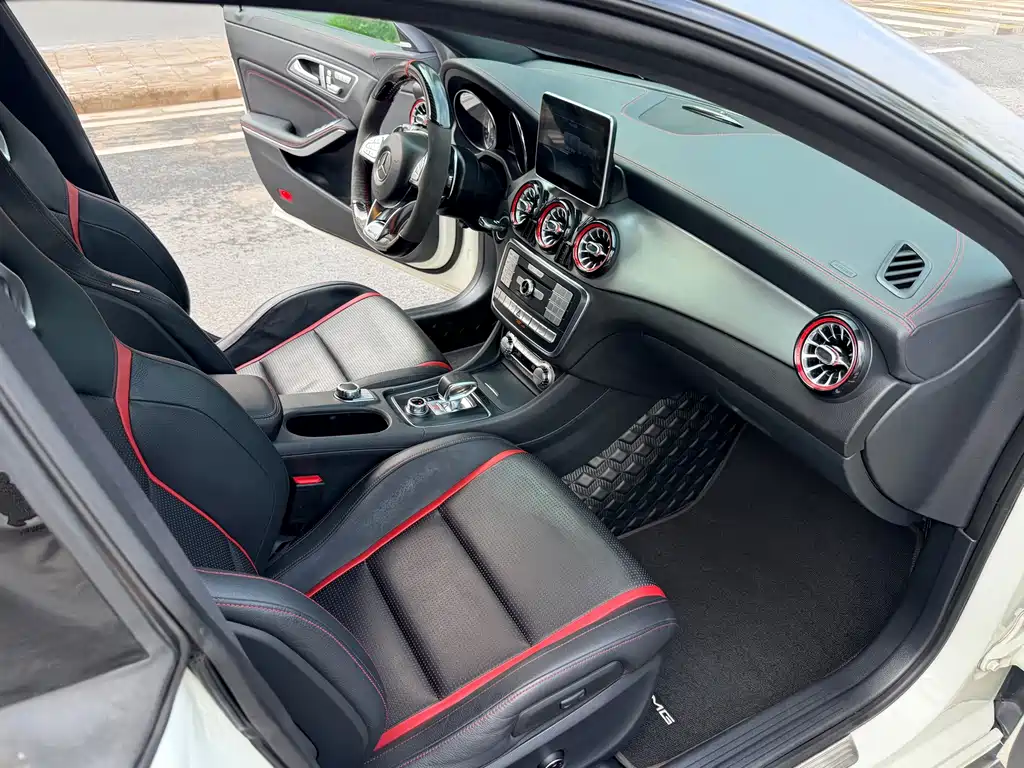 Mercedes-Benz CLA AMG — миниатюра 13
