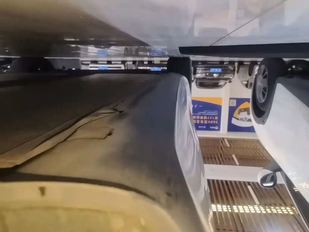 Tesla Model 3 — миниатюра 22