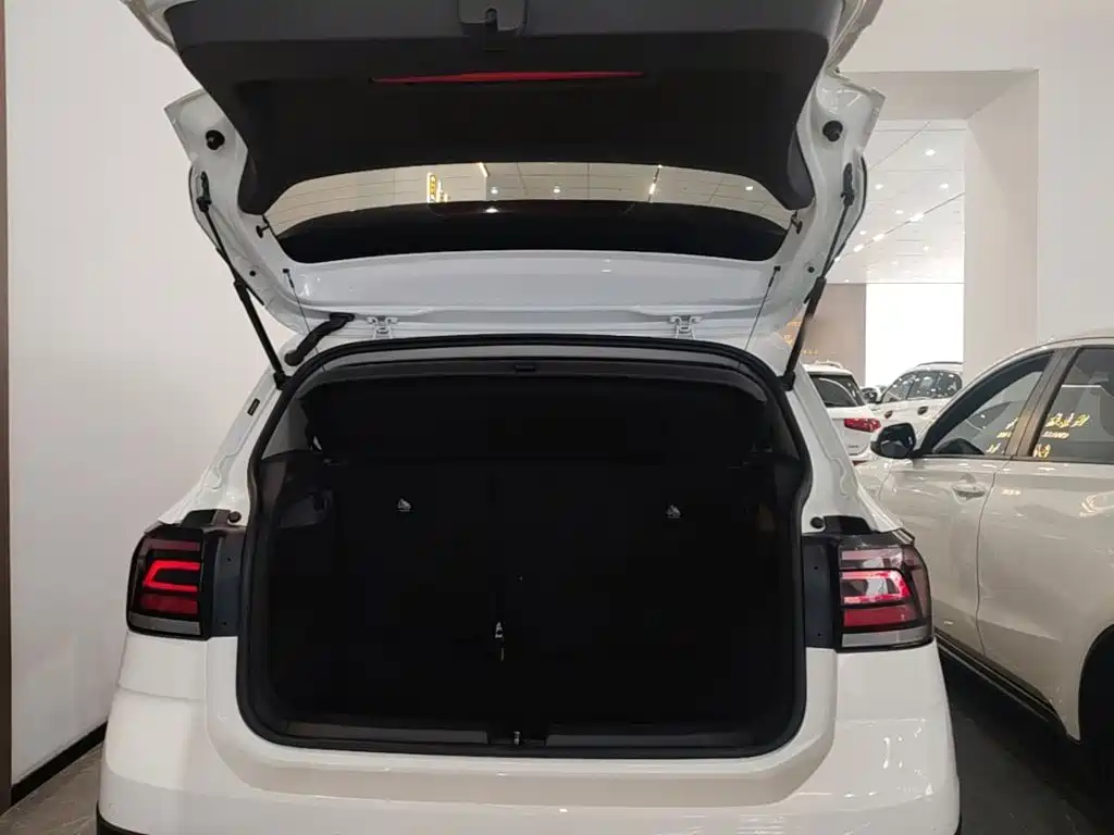 Volkswagen T-Cross — миниатюра 19