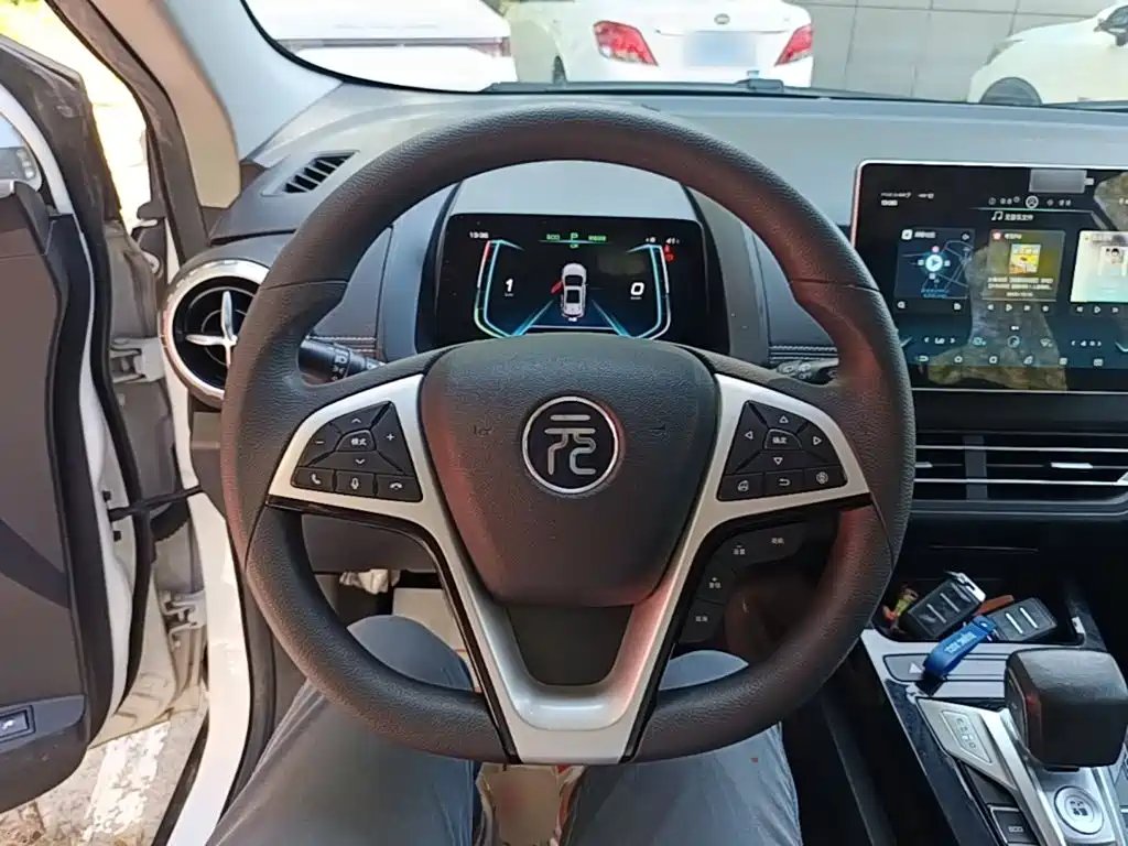 BYD Yuan EV — миниатюра 11