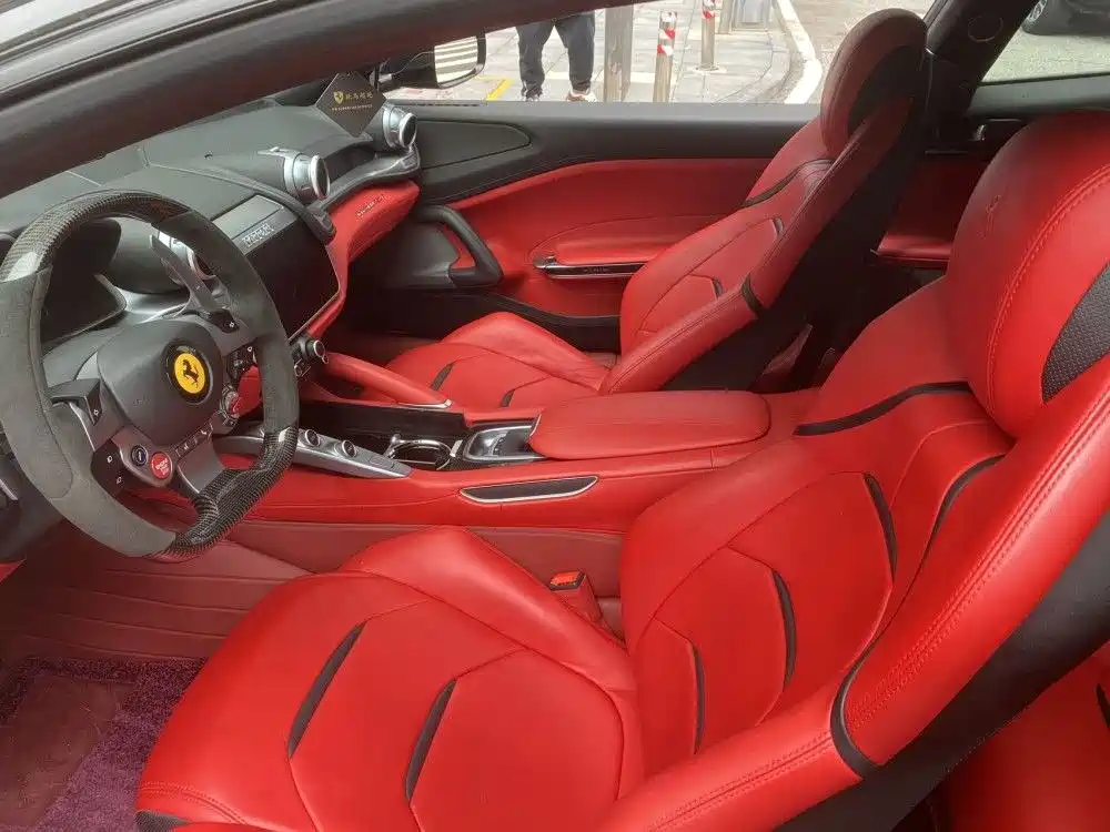 Ferrari GTC4Lusso — миниатюра 6