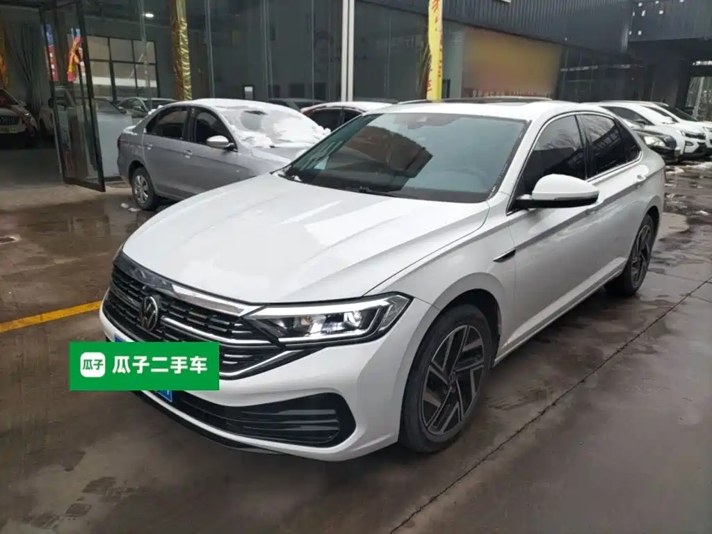 Volkswagen Sagitar 2022