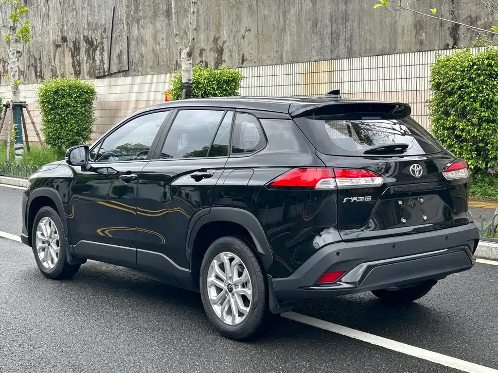 Toyota Frontlander — миниатюра 7
