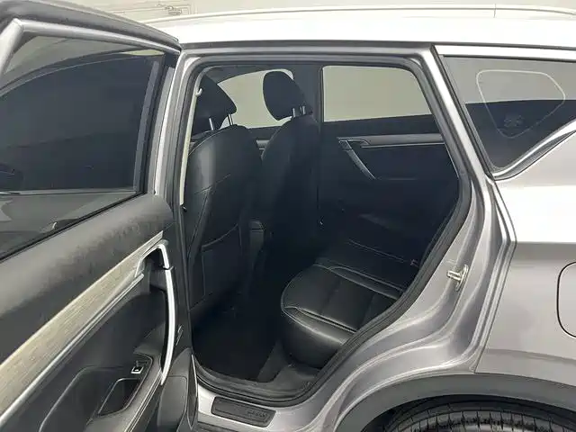 Geely Binyue — миниатюра 14