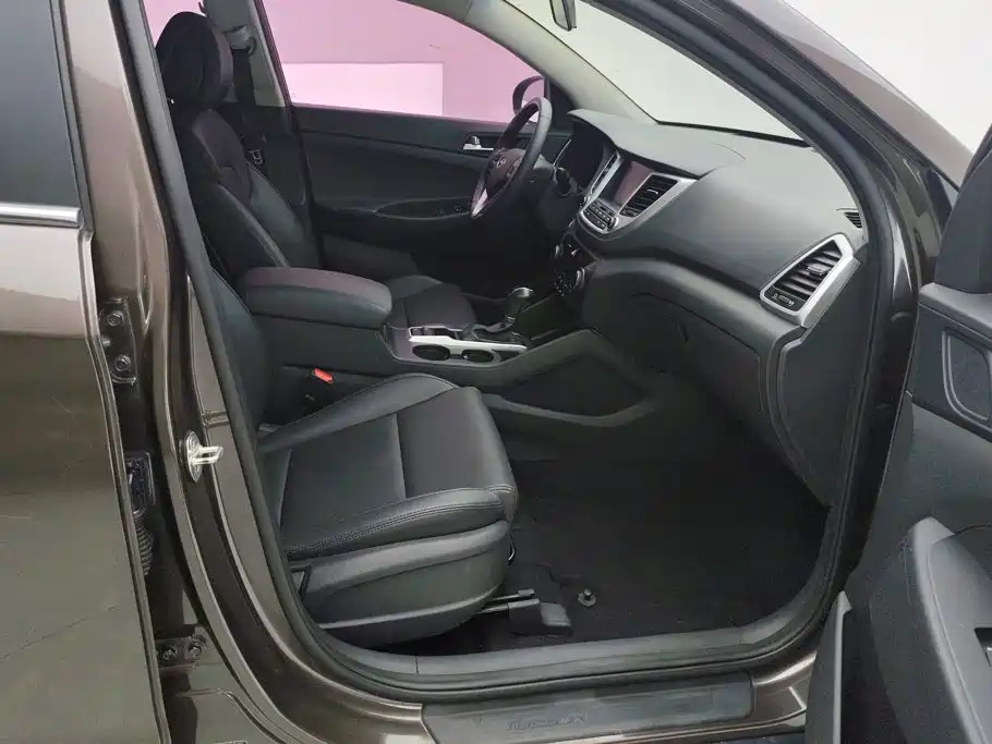 Hyundai Tucson — миниатюра 8