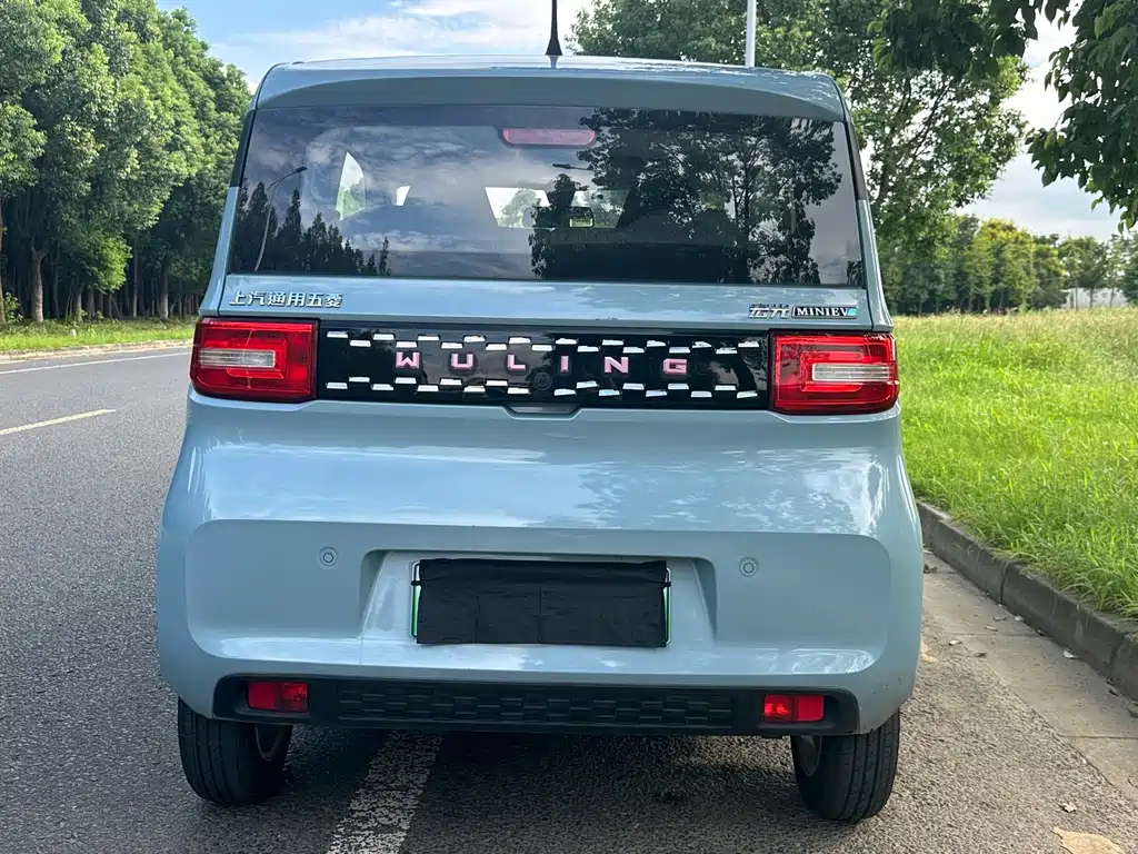 Wuling MINIEV — миниатюра 7