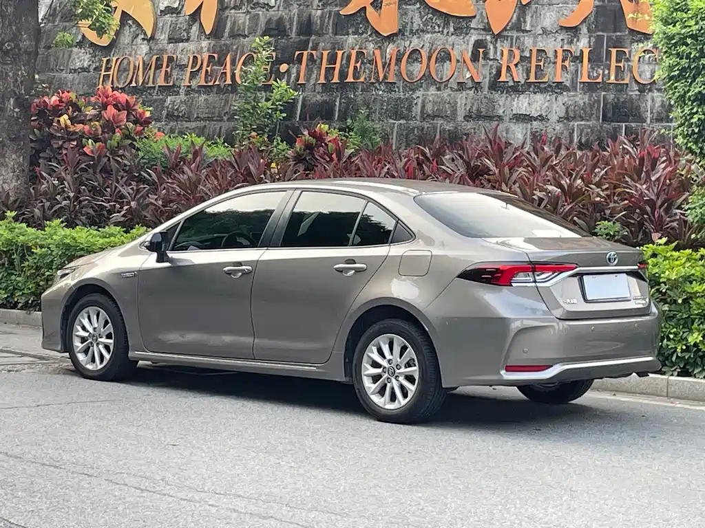 Toyota Corolla — миниатюра 9