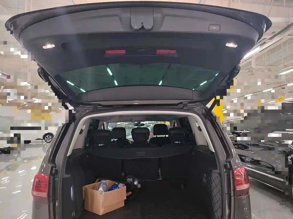 Volkswagen Sharan — миниатюра 19