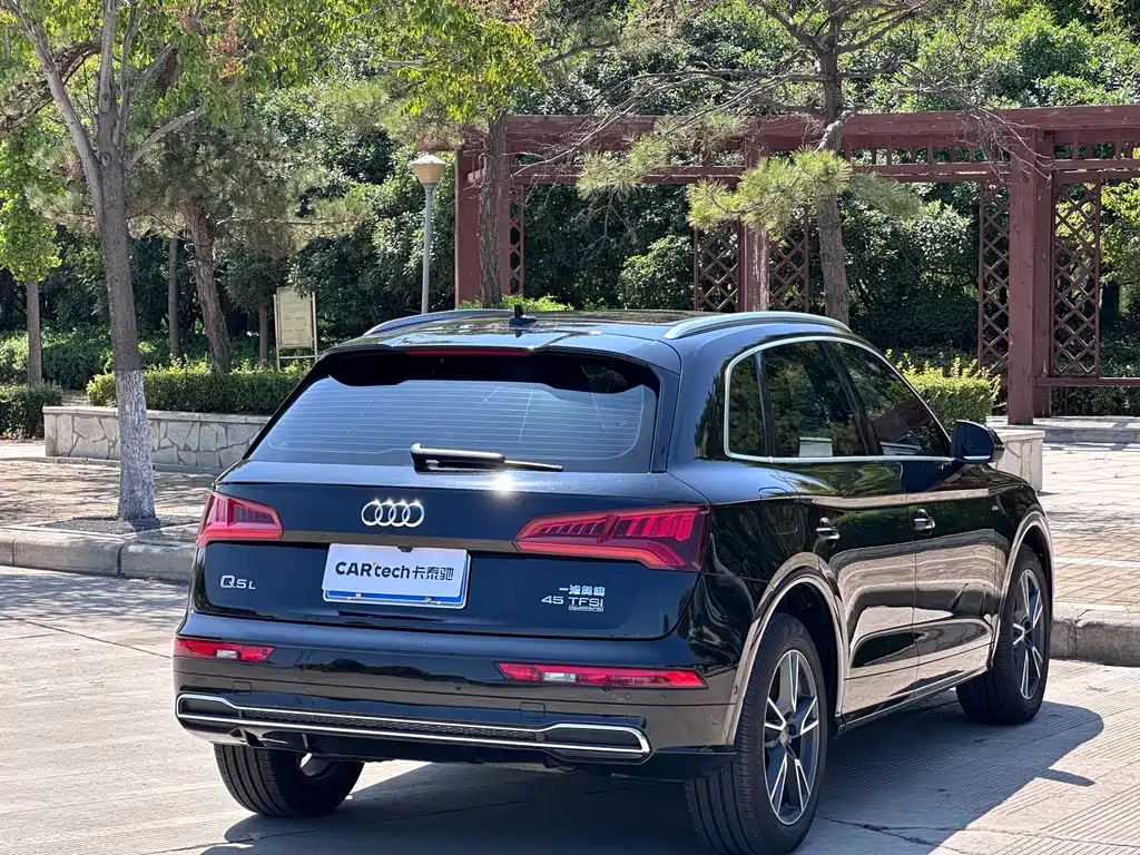 Audi Q5L — миниатюра 21