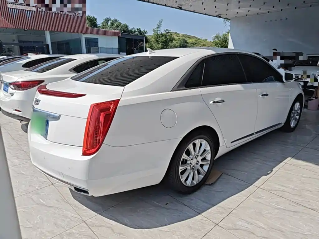 Cadillac XTS — миниатюра 7